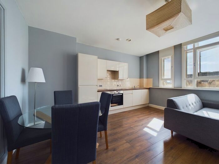 2 Bedroom Flat To Rent In Water Street, City Centre, Liverpool, L2