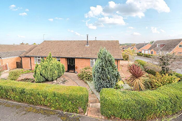 4 Bedroom Detached Bungalow For Sale In Golf Links Crescent, Tadcaster, LS24