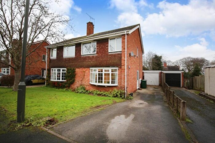 3 Bedroom Semi Detached House For Sale In Pear Tree Drive, Linton, Swadlincote, DE12
