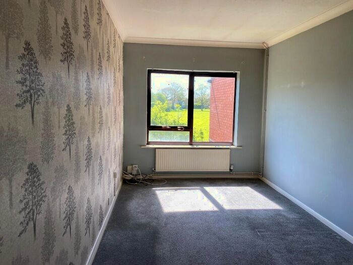 1 Bedroom Flat To Rent In Purbeck Road, Grimsby, Lincolnshire, DN33
