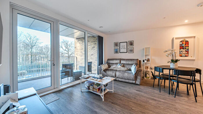 1 Bedroom Flat For Sale In London, London, NW7