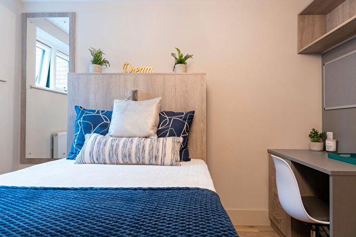 1 Bedroom Studio To Rent In -Gloucester Road, Bristol, BS7