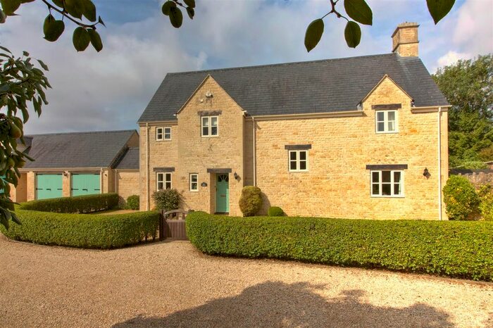 4 Bedroom Detached House For Sale In Park Street, Charlton, Malmesbury, SN16