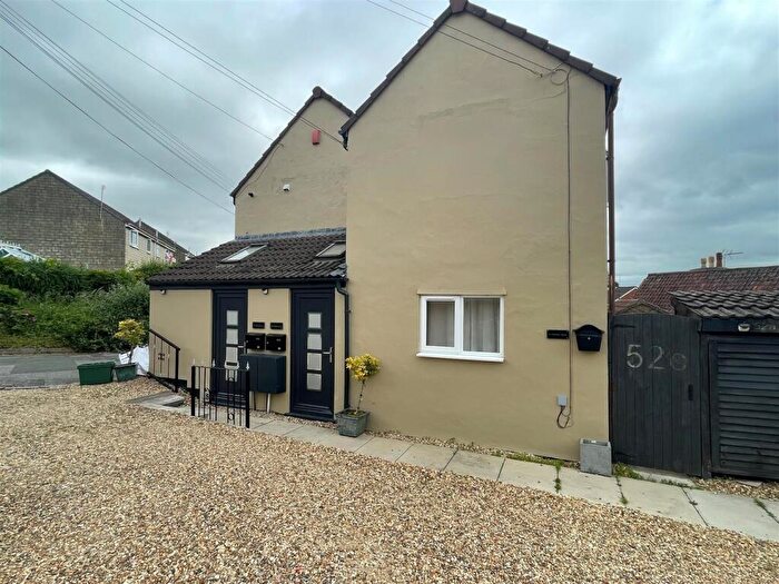 2 Bedroom Flat To Rent In The Causeway, Coalpit Heath, Bristol, BS36