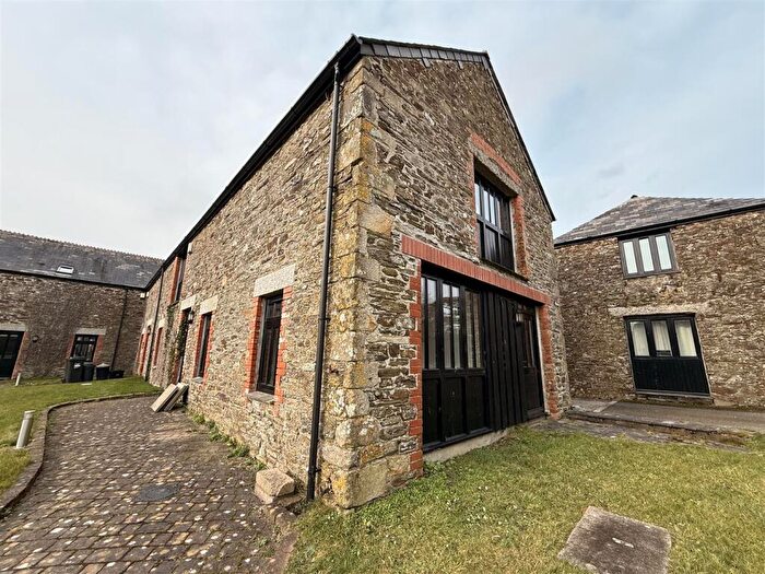 Barn Conversion To Rent In Duloe, Liskeard, PL14