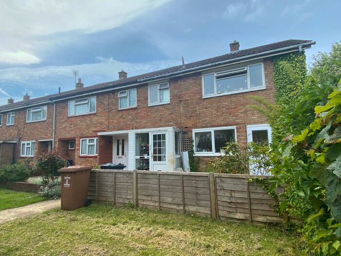 3 Bedroom House To Rent In Colstrete, SG1