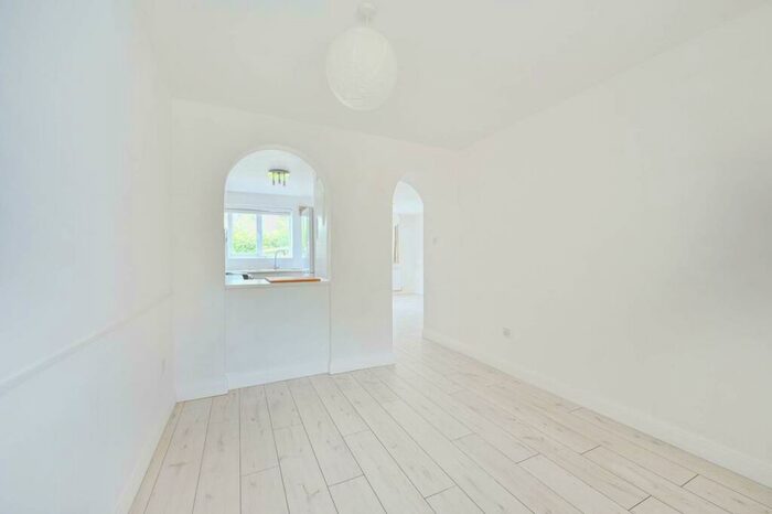 3 Bedroom Terraced House To Rent In Percy Gardens, Worcester Park, KT4