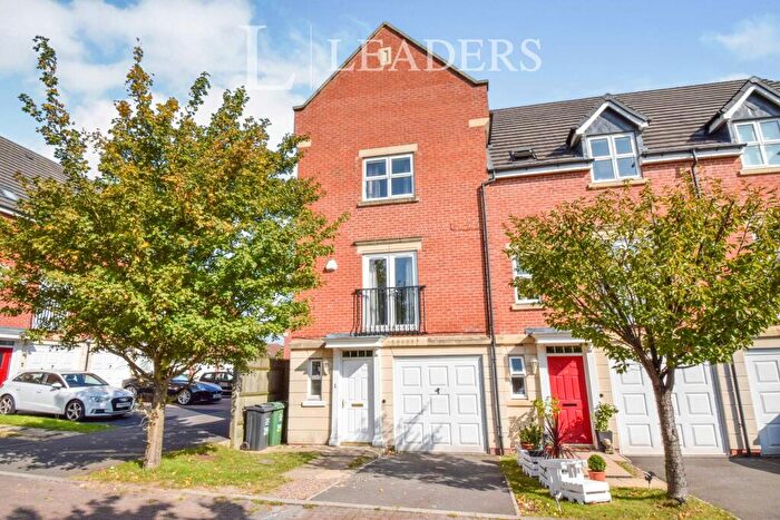 3 Bedroom Town House To Rent In Haddon Way, Loughborough, LE11