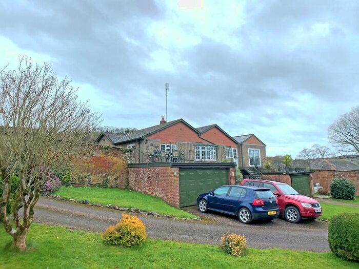 2 Bedroom Bungalow For Sale In Knowle Park, Harcombe, Nr Sidmouth, EX10