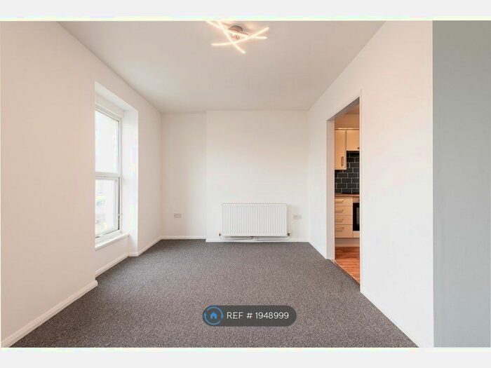 2 Bedroom Flat To Rent In Athelstan Road, Margate, CT9