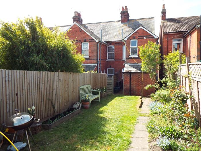 2 Bedroom Property To Rent In Houselands Road, Tonbridge, TN9