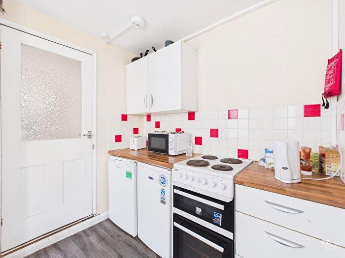 1 Bedroom Terraced House To Rent In Bear Road, Brighton, BN2