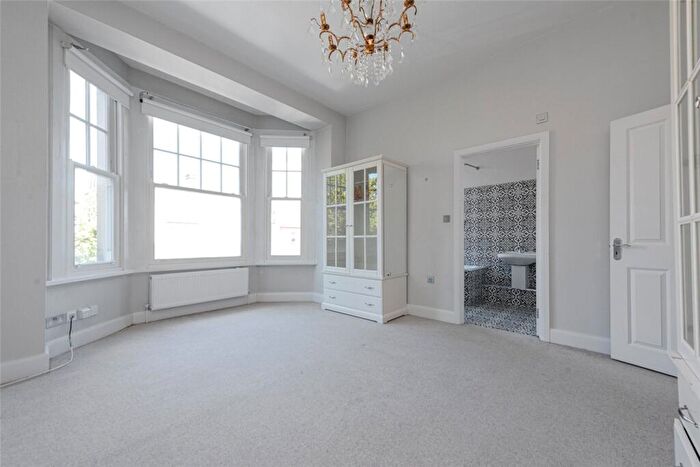 2 Bedroom Apartment To Rent In Harvist Road, London, NW6