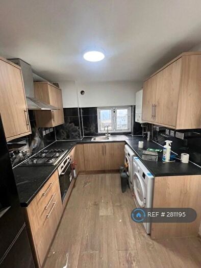 2 Bedroom Flat To Rent In Plumstead High St, London, SE18
