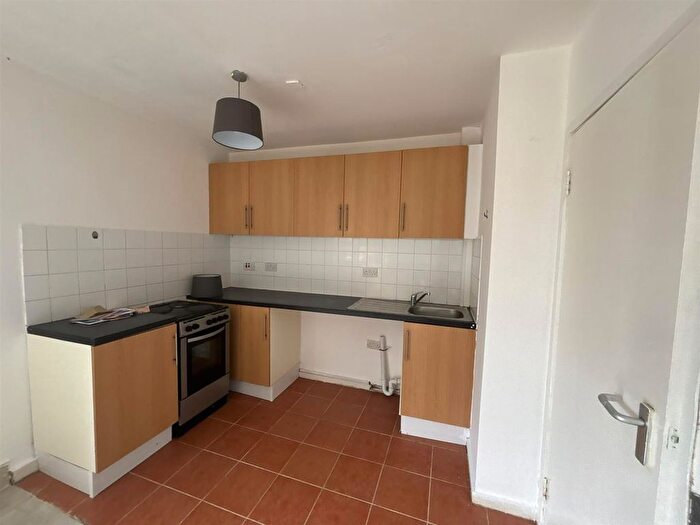 1 Bedroom Flat To Rent In St Clements Court, Comet Close, Fosse Lane, Leicester, LE3
