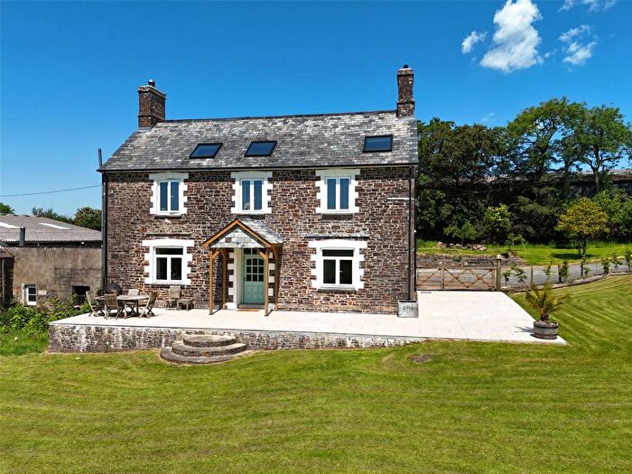 4 Bedroom Property To Rent In Clawton, Holsworthy, Devon, EX22