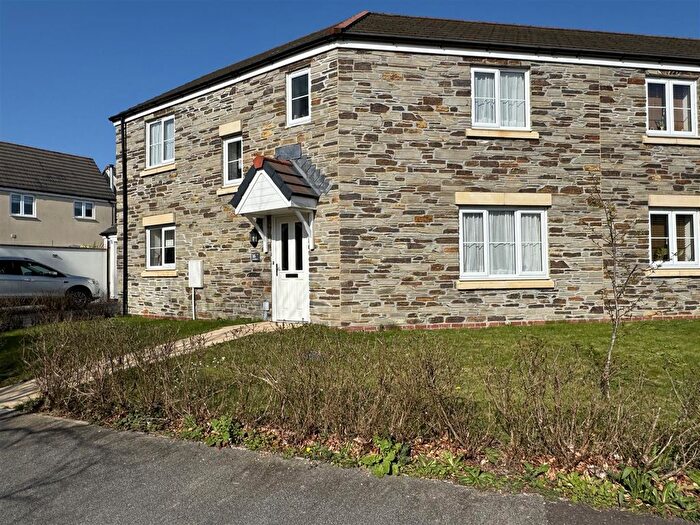 4 Bedroom Semi-Detached House For Sale In Kew Carrek, Goonhavern, Truro, TR4