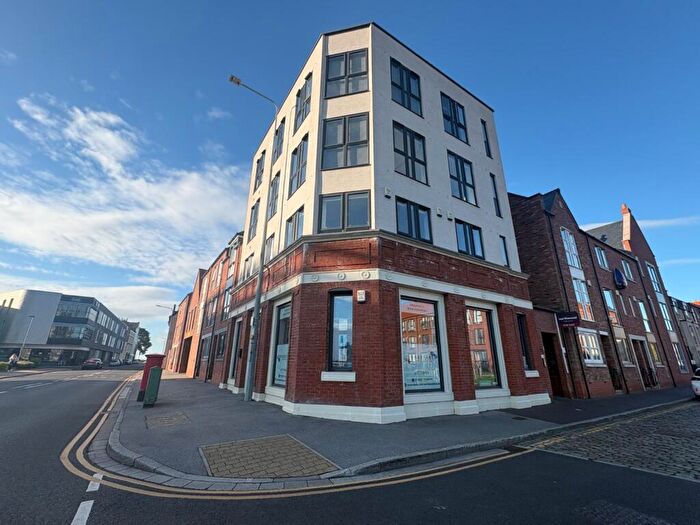 2 Bedroom Flat To Rent In Queen Street, Hull, East Riding Of Yorkshi, HU1
