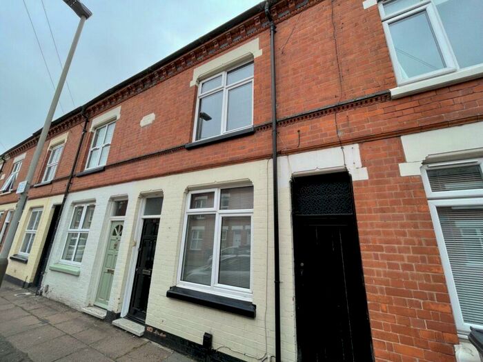 3 Bedroom Terraced House To Rent In Windermere Street, Leicester, LE2