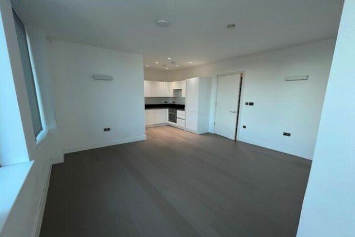 1 Bedroom Flat To Rent In Downmill Road, Bracknell, RG12