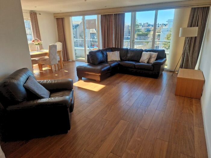 2 Bedroom Flat To Rent In Queens Lane North, West End, Aberdeen, AB15