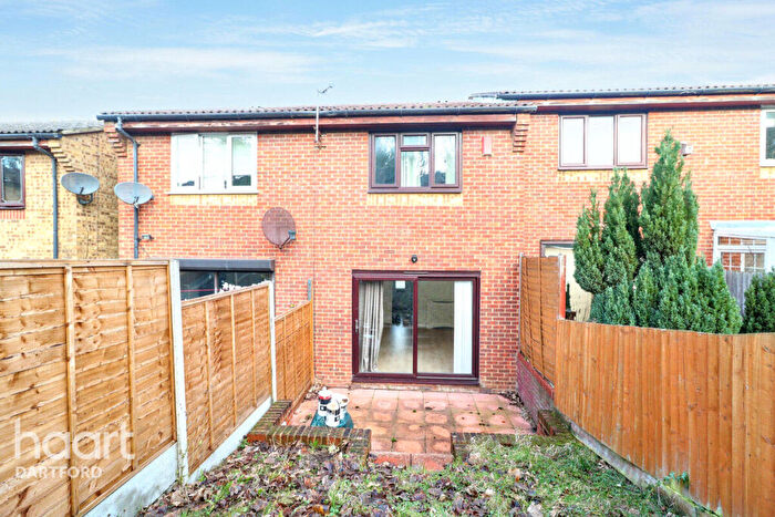 2 Bedroom Terraced House To Rent In Petersham Drive, Orpington, BR5