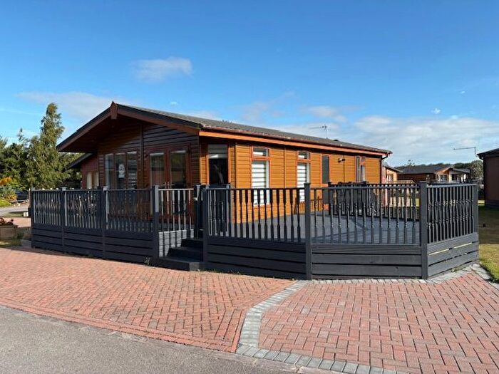 2 Bedroom Lodge For Sale In Old Malton Road, Staxton, Scarborough, YO12