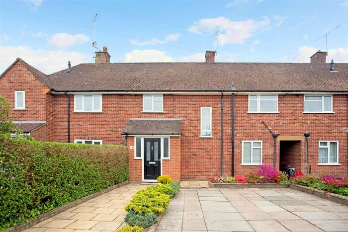 3 Bedroom Town House To Rent In Bouldish Farm Road, Ascot, SL5