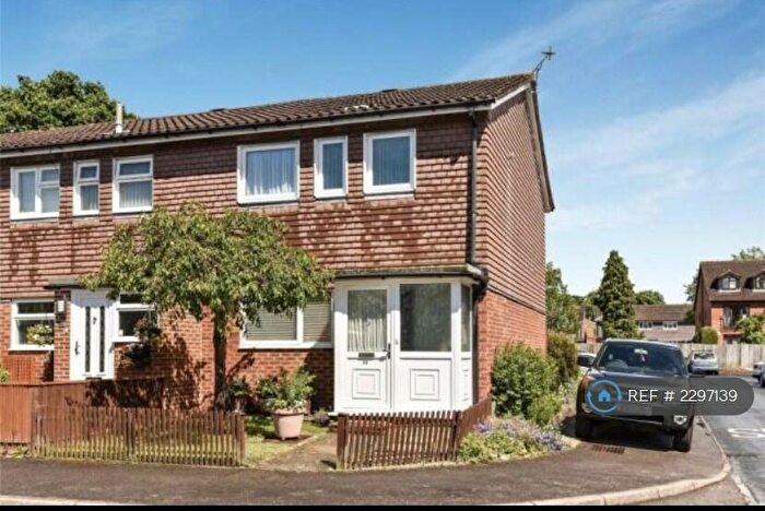 3 Bedroom End Of Terrace House To Rent In Durham Road, Owlsmoor, Sandhurst, GU47