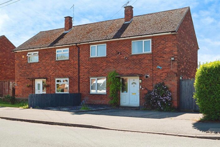 3 Bedroom Semi-Detached House For Sale In Gracedieu Road, Loughborough, LE11