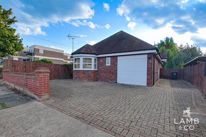3 Bedroom Detached Bungalow For Sale In Uplands Road, Clacton-On-Sea, CO15