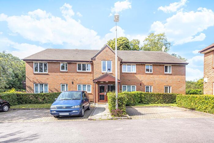 2 Bedroom Apartment To Rent In Henley On Thames, Oxfordshire, RG9