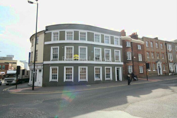 2 Bedroom Flat To Rent In Castle Street, Reading, RG1