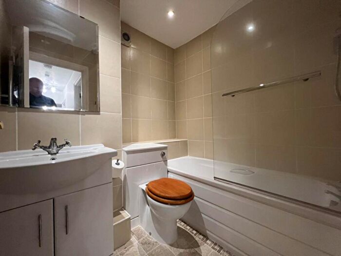 1 Bedroom Flat To Rent In Dorset House, The Halve, Trowbridge, BA14
