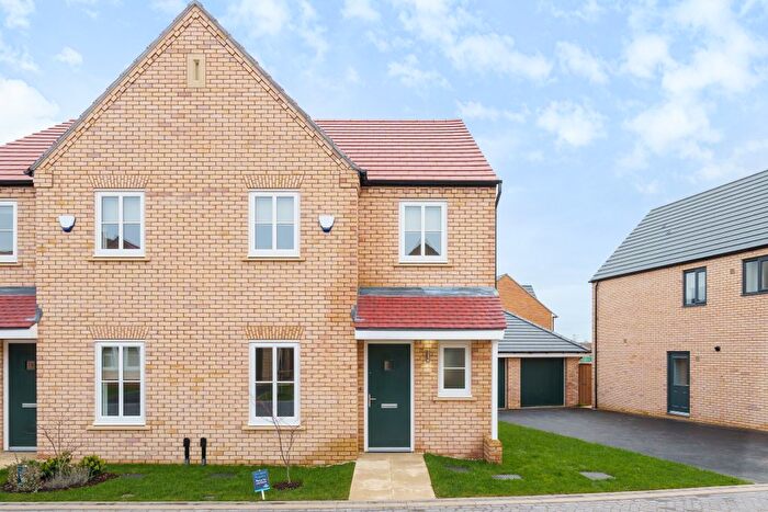 3 Bedroom End Terrace House To Rent In Harrington Close, Upton, Northampton, NN5