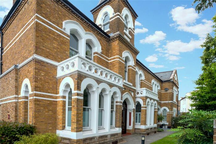 2 Bedroom Flat To Rent In Verona Court, Chiswick Lane, W4
