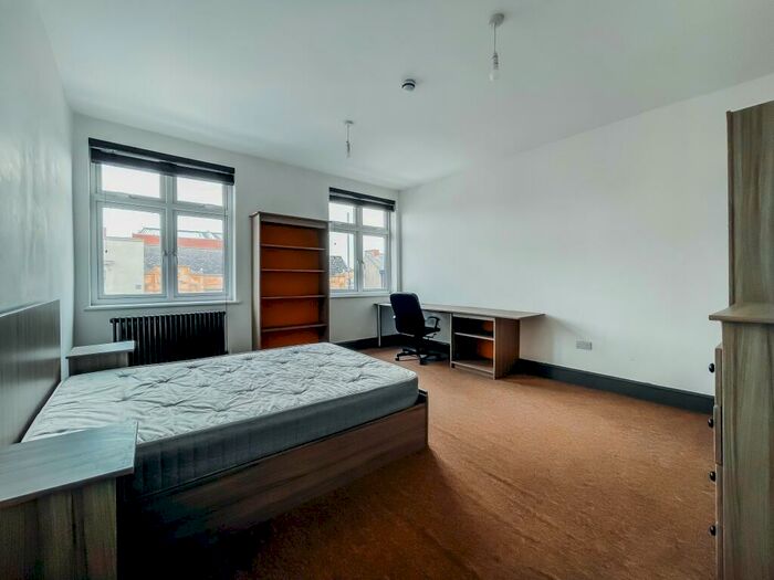 7 Bedroom Flat To Rent In High Street, Loughborough, LE11