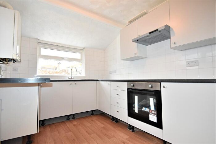 2 Bedroom Terraced House To Rent In Westfield Road, Southsea, PO4