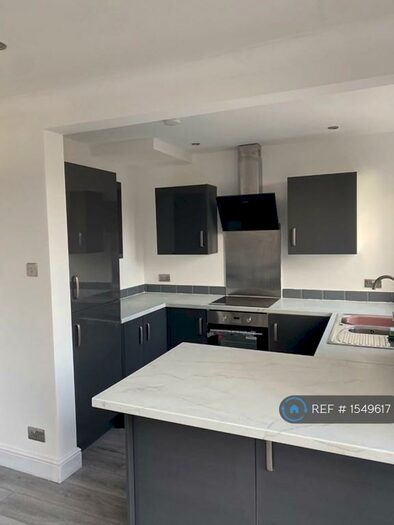 3 Bedroom End Of Terrace House To Rent In Tarlington Road, Coventry, CV6