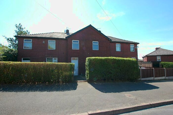 3 Bedroom Terraced House To Rent In St. Georges Street, Stalybridge, Cheshire, SK15
