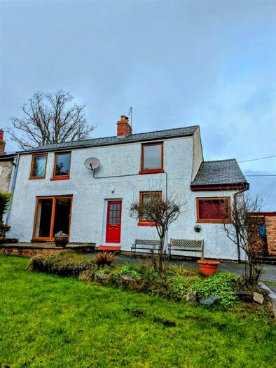 2 Bedroom Semi-Detached House For Sale In Corwen Road, Treuddyn, CH7