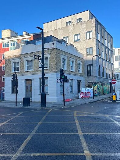 2 Bedroom Flat To Rent In Balvinder Apartments, Hackney, E9