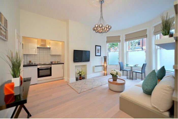 Studio To Rent In Aberdeen Road, Highbury, N5