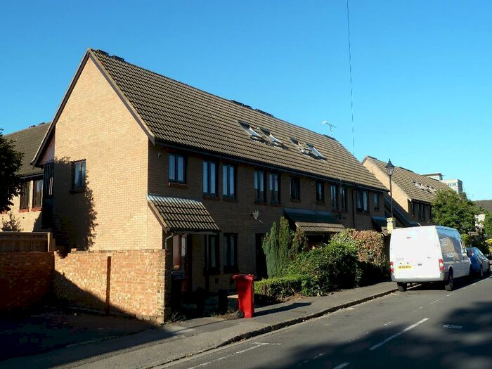Studio To Rent In Stephensons Court, Slough, SL1