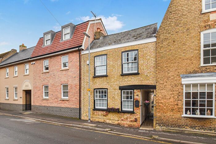 2 Bedroom Cottage For Sale In West Street, St. Ives, PE27