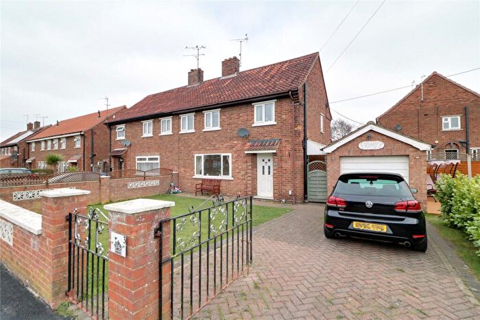 3 Bedroom Semi-Detached House For Sale In Cuthbert Avenue, Barnetby, Lincolnshire, DN38