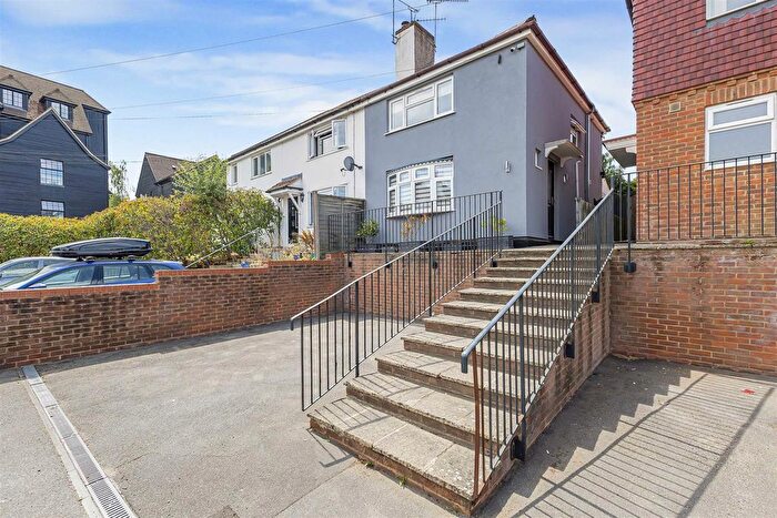 2 Bedroom Semi Detached House For Sale In Mill Lane, Sevenoaks, TN14
