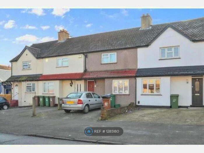 3 Bedroom Terraced House To Rent In Erskine Road, Sutton, SM1