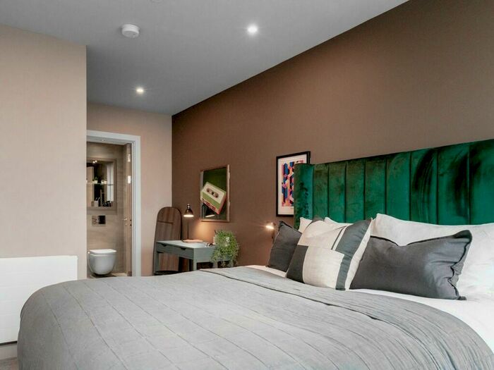 2 Bedroom Apartment To Rent In Broad Street, Birmingham, B15