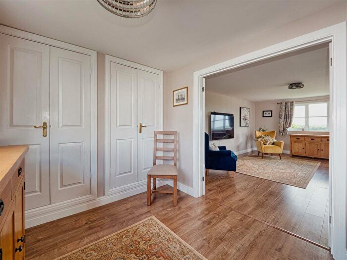 9 Bedroom Detached House For Sale In Rosemary Cottage & Little Park Holiday Homes, Tutbury, DE13
